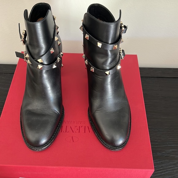 Valentino Rockstud Ankle Boot 3” Heel Gold Studs - Picture 2 of 7